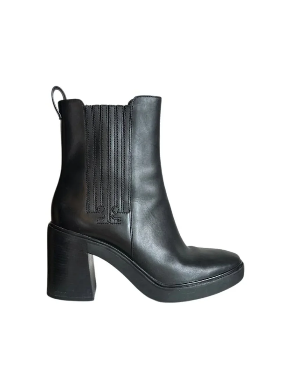 Tory Burch elevate your